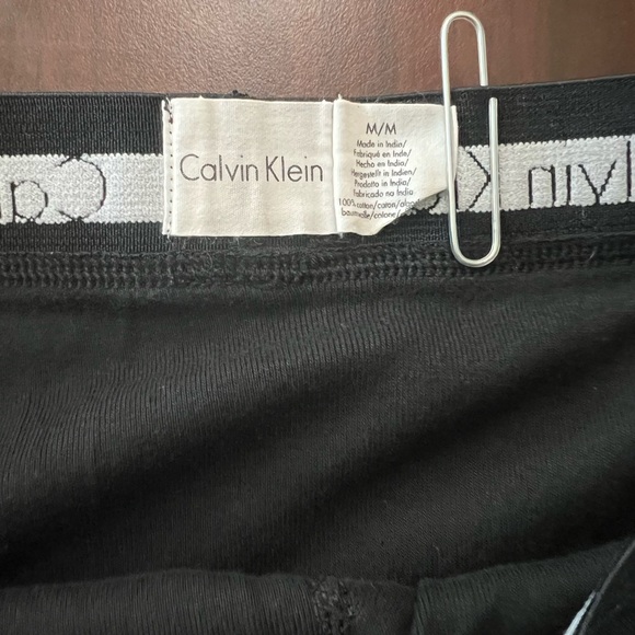 2 Calvin Klein boxer briefs - Picture 5 of 6